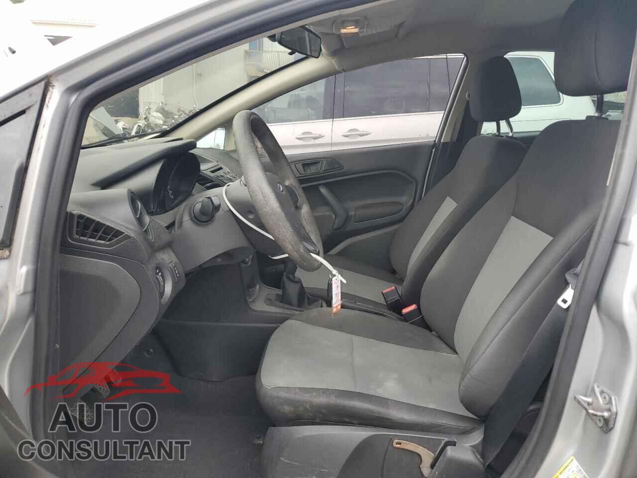 FORD FIESTA 2017 - 3FADP4AJ9HM134855