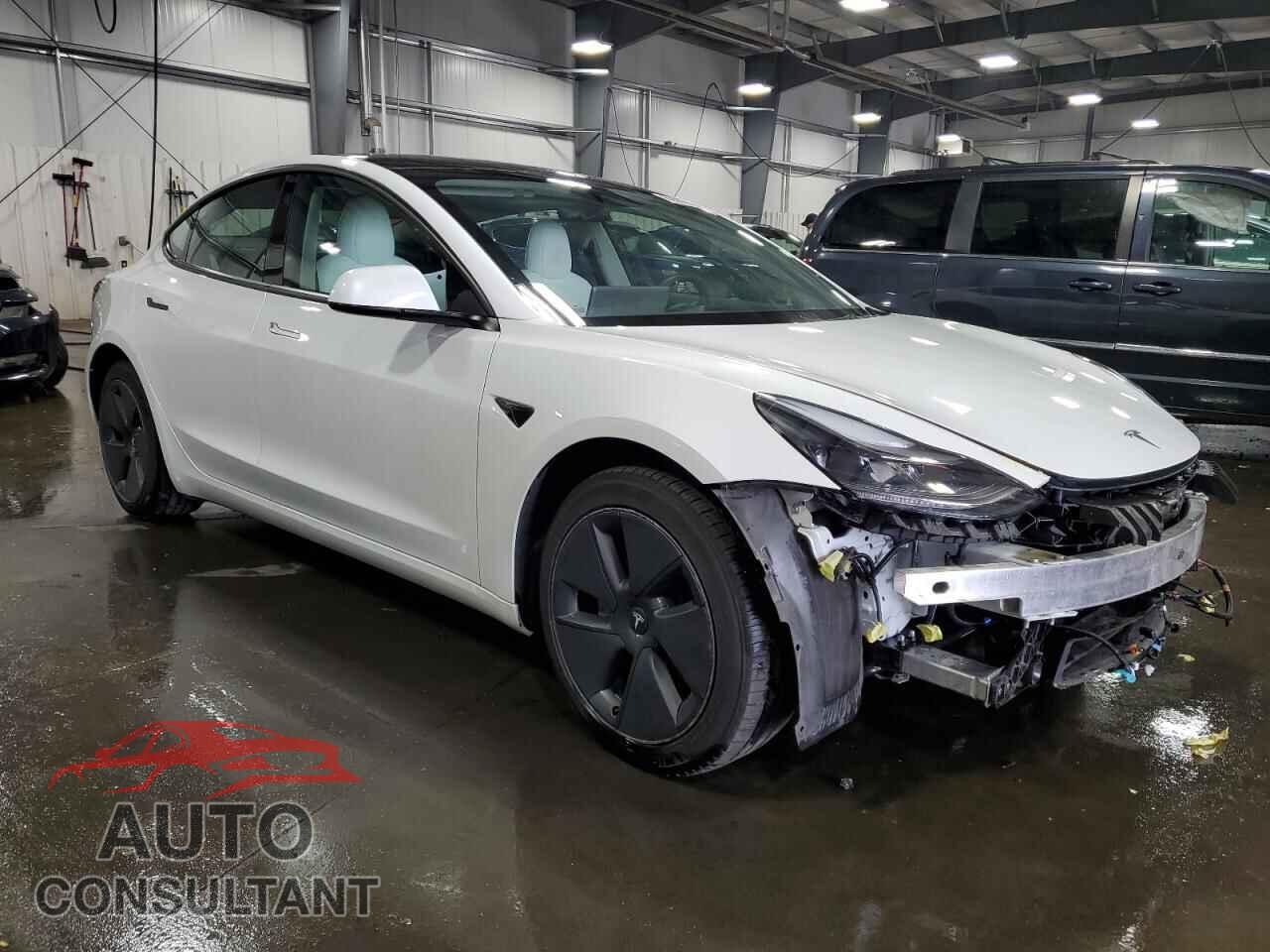 TESLA MODEL 3 2022 - 5YJ3E1EB3NF179836