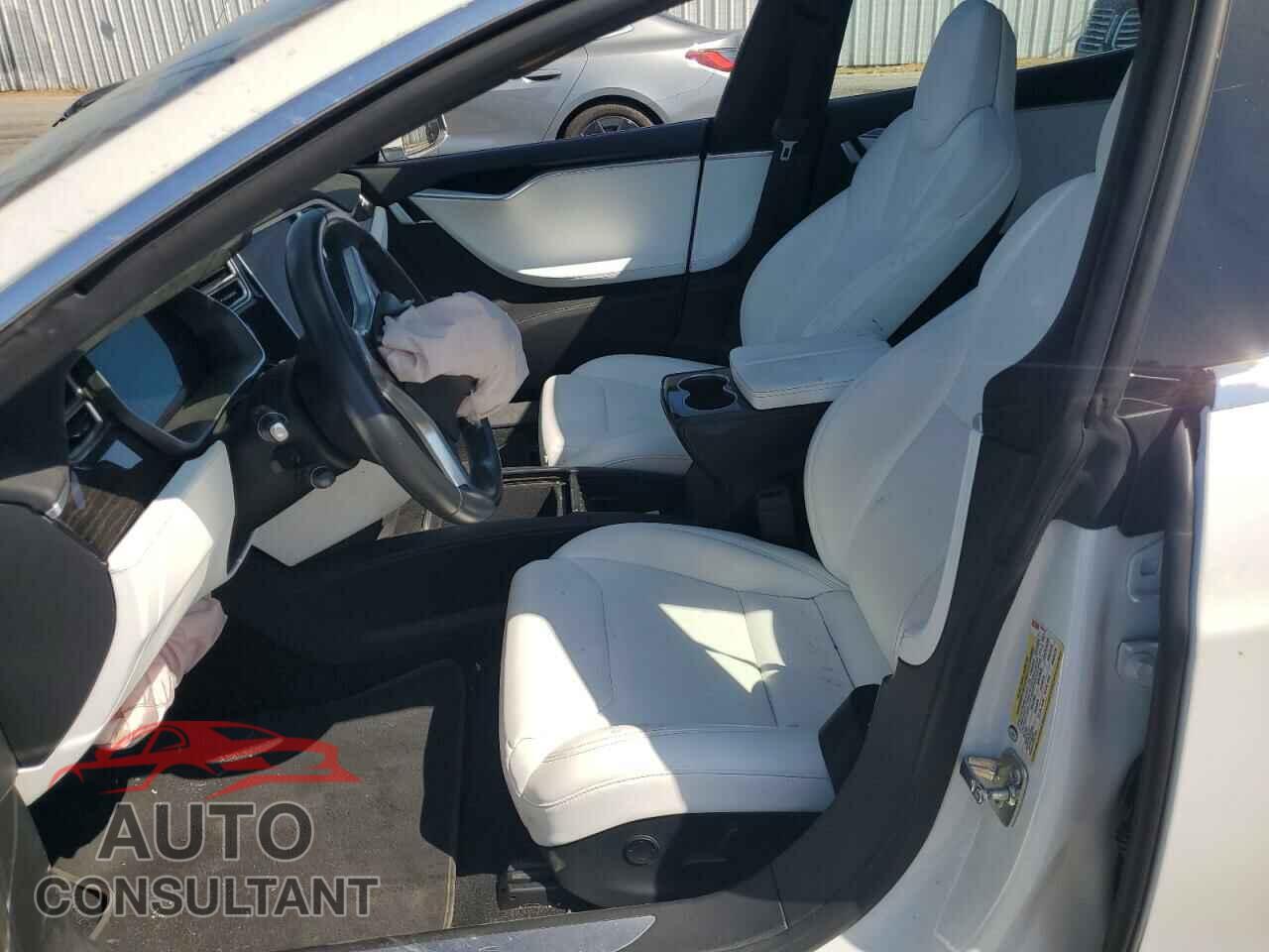 TESLA MODEL S 2017 - 5YJSA1E17HF204837