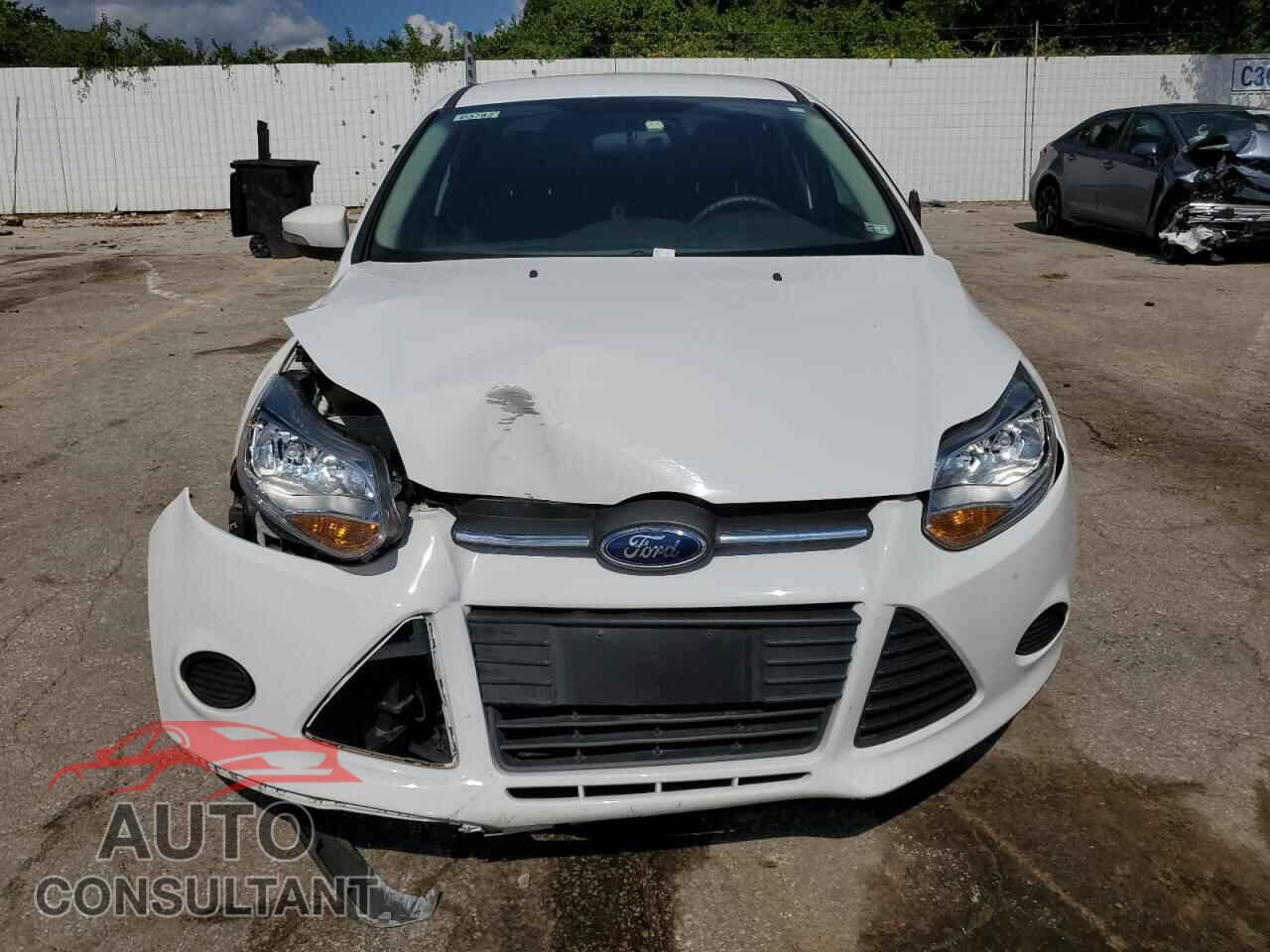 FORD FOCUS 2014 - 1FADP3F26EL419862