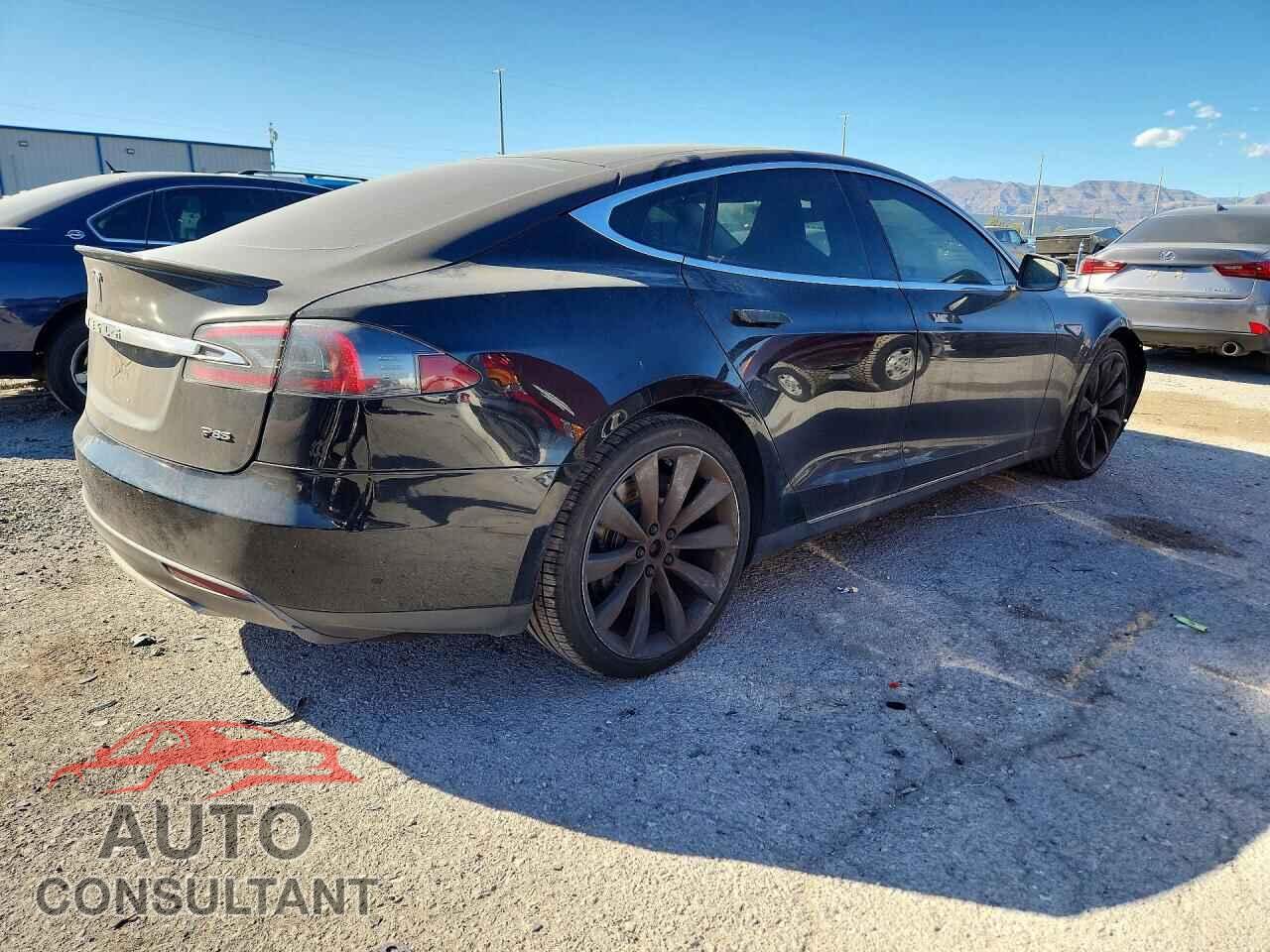 TESLA MODEL S 2013 - 5YJSA1DP0DFP07660