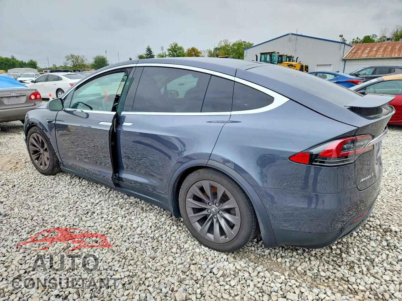 TESLA MODEL X 2018 - 5YJXCDE21JF110565