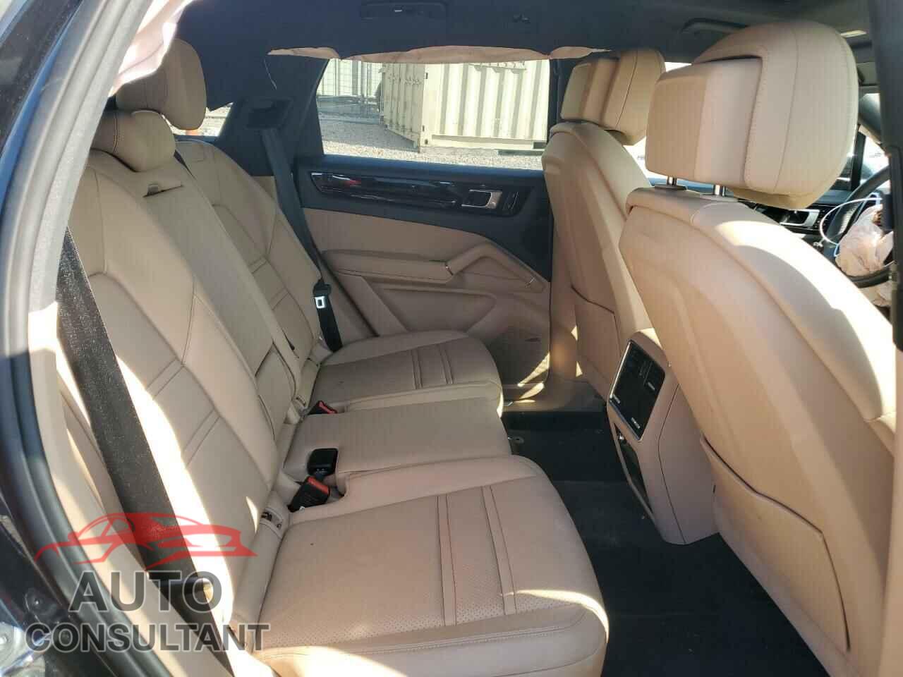 PORSCHE CAYENNE 2019 - WP1AB2AY8KDA64733