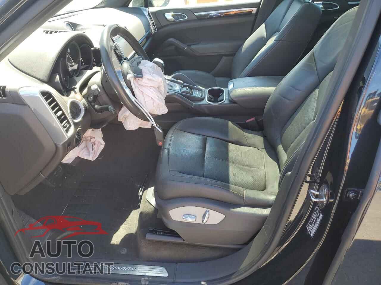 PORSCHE CAYENNE 2016 - WP1AA2A24GKA13408