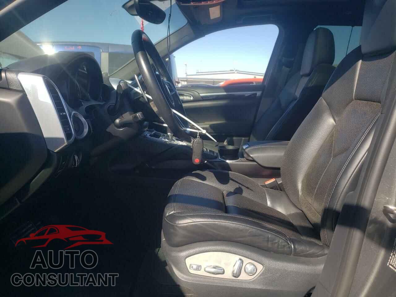 PORSCHE CAYENNE 2016 - WP1AA2A21GKA13205