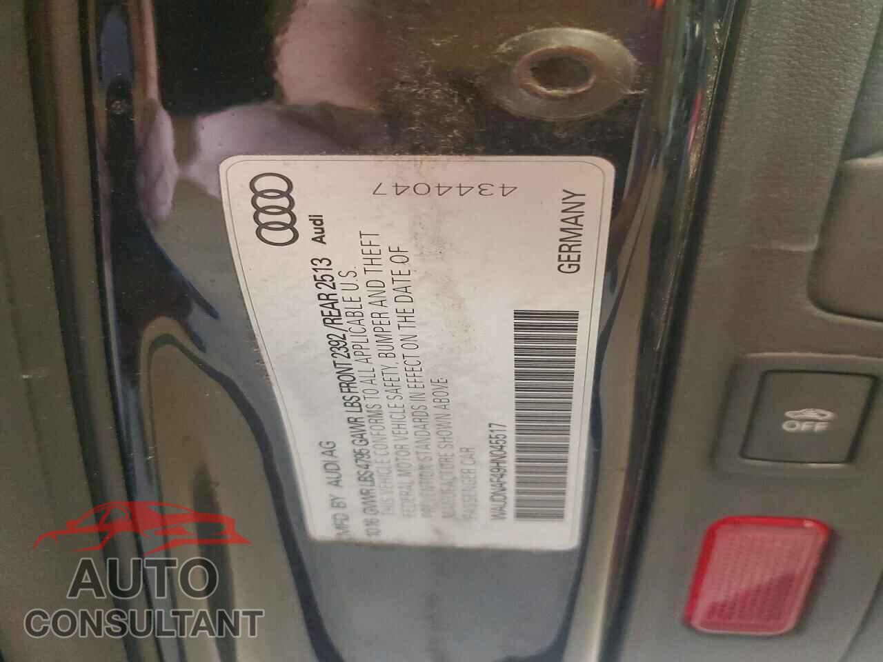AUDI A4 2017 - WAUDNAF49HN045517