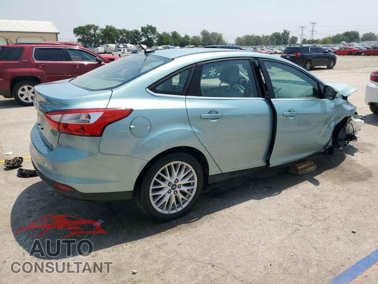 FORD FOCUS 2012 - 1FAHP3H29CL303986