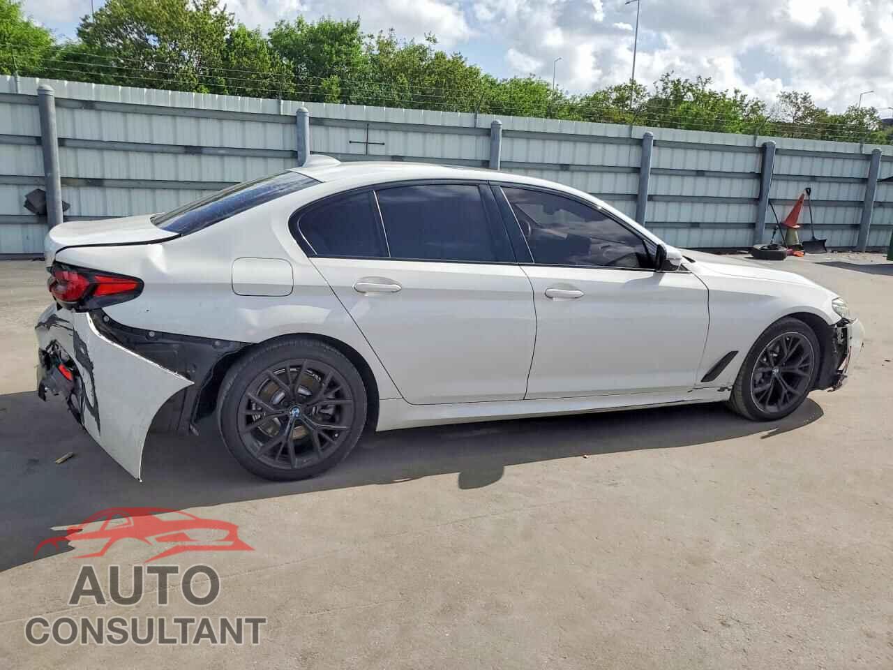 BMW 5 SERIES 2021 - WBA13AG04MCH28187