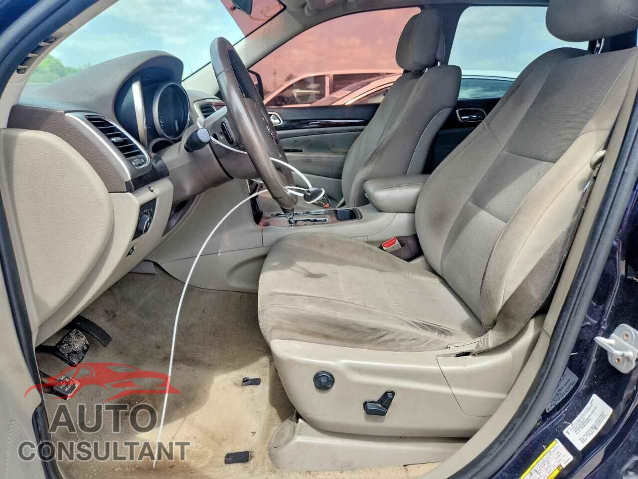 JEEP CHEROKEE 2011 - 1J4RR4GG2BC540873