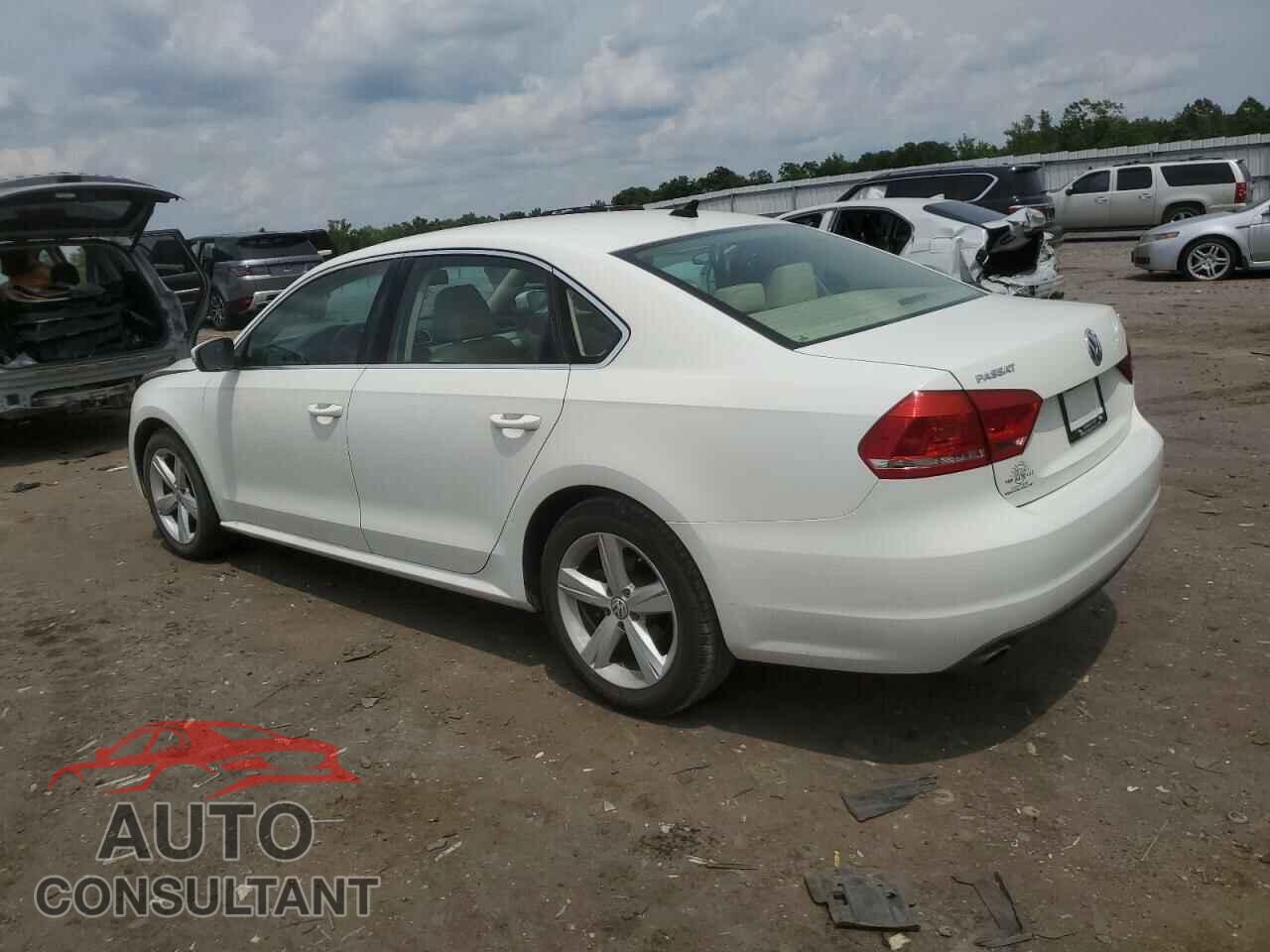VOLKSWAGEN PASSAT 2013 - 1VWBP7A39DC083693