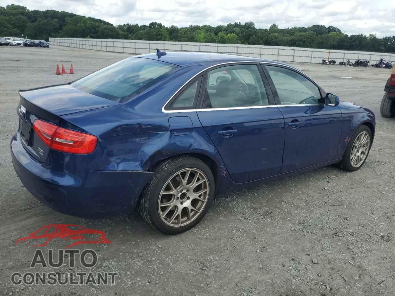 AUDI A4 2013 - WAUBFAFL0DN031835