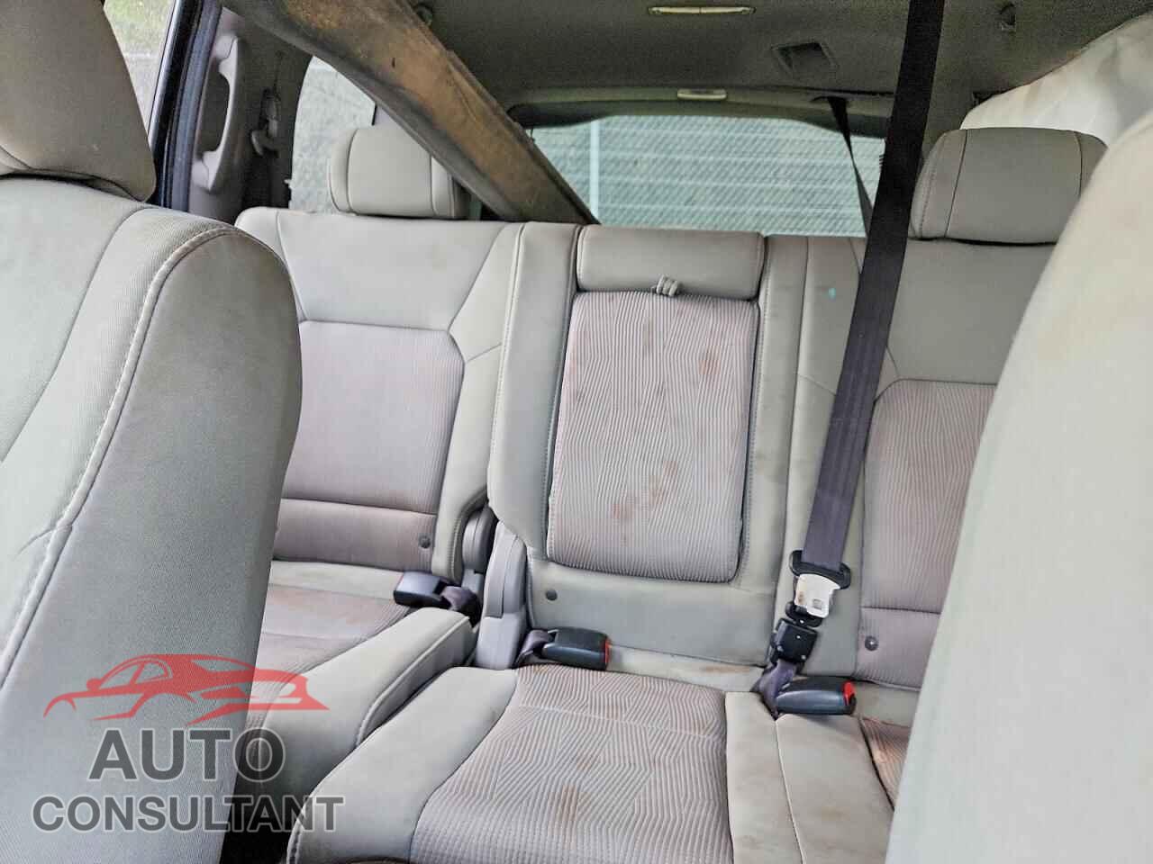 HONDA PILOT 2011 - 5FNYF4H47BB083642