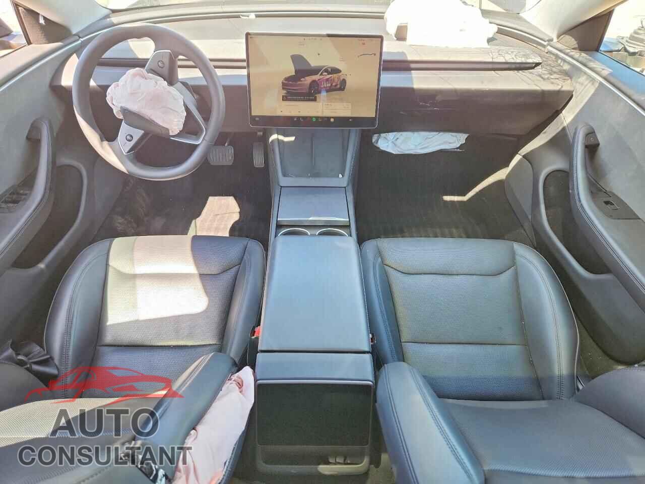 TESLA MODEL 3 2025 - 5YJ3E1EA1SF890146