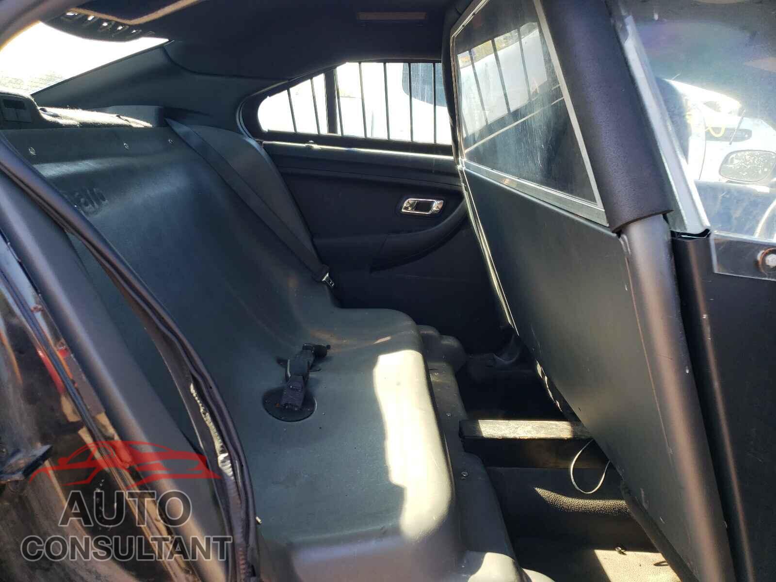 FORD TAURUS 2017 - 1FAHP2L87HG102822