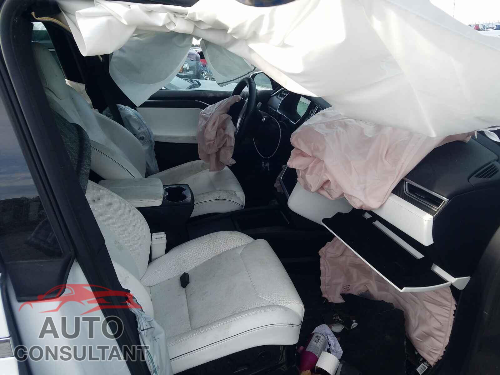 TESLA MODEL X 2016 - 5YJXCBE45GF007633