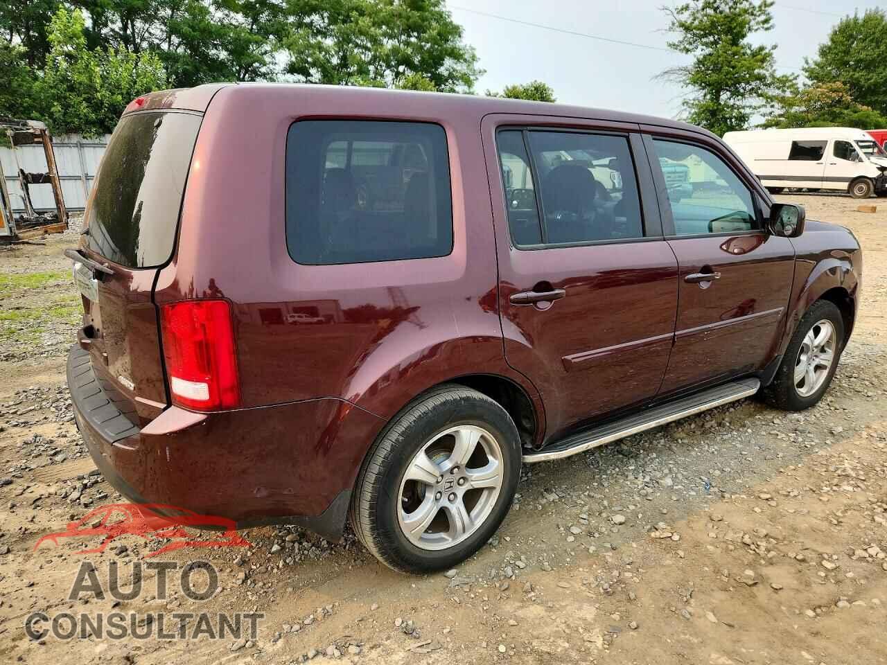 HONDA PILOT 2013 - 5FNYF4H50DB081484