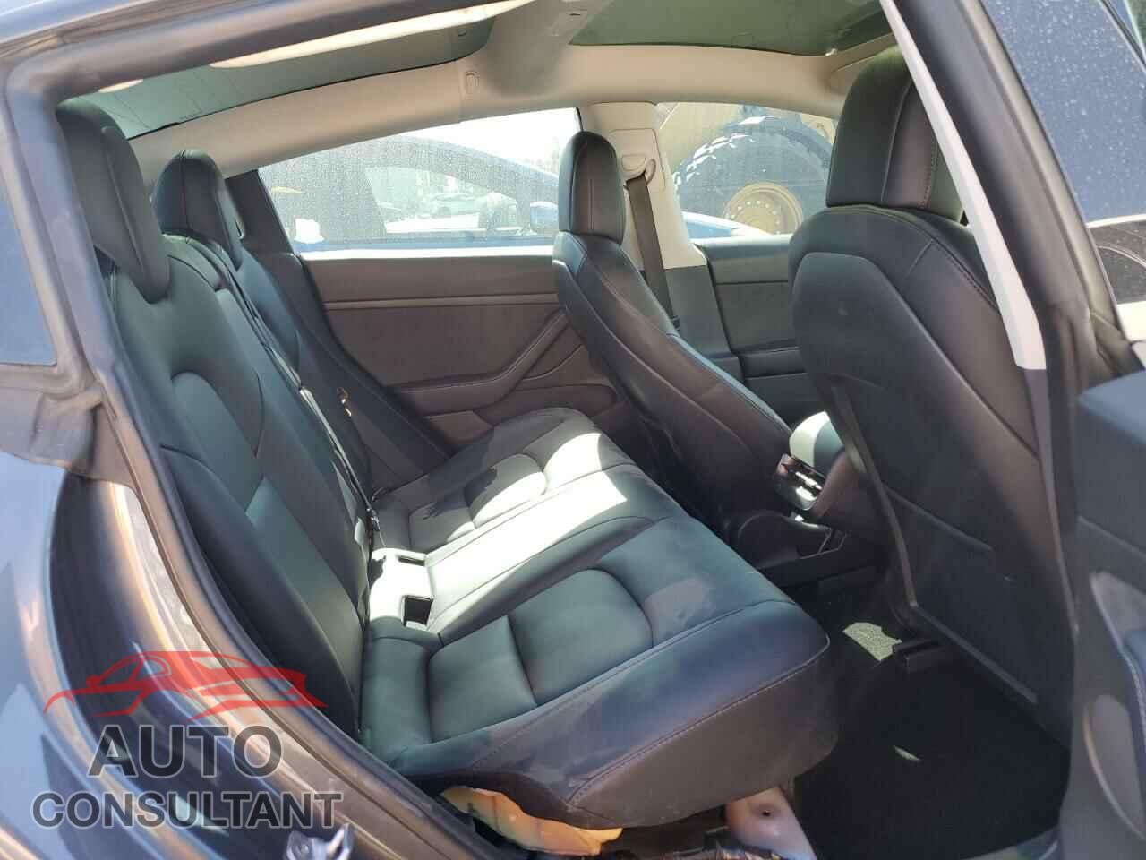 TESLA MODEL 3 2022 - 5YJ3E1EB7NF113600