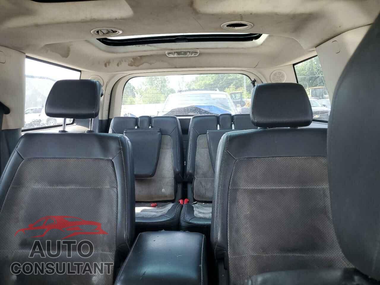 FORD FLEX 2011 - 2FMGK5DC3BBD22302
