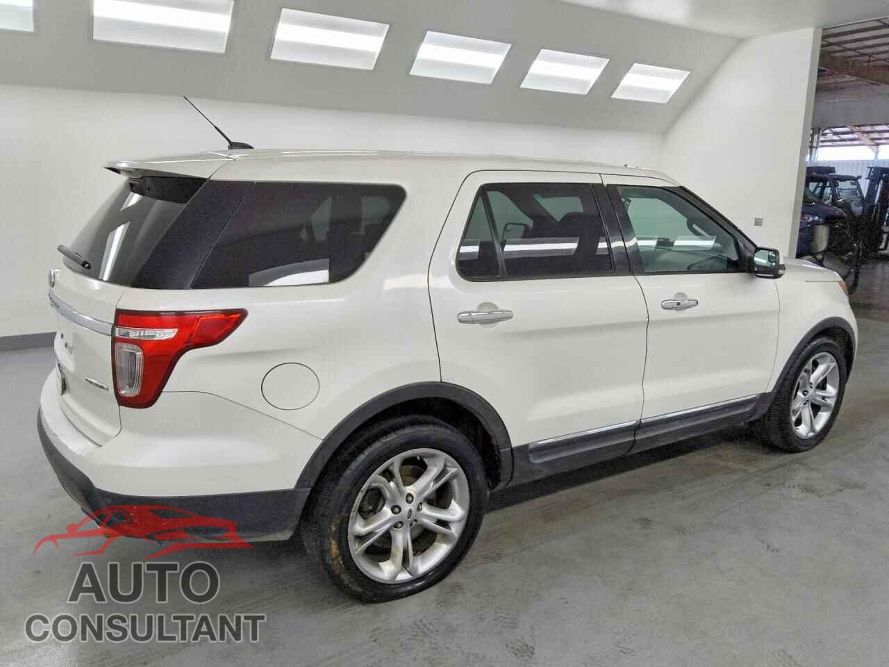 FORD EXPLORER 2015 - 1FM5K7F86FGA70877