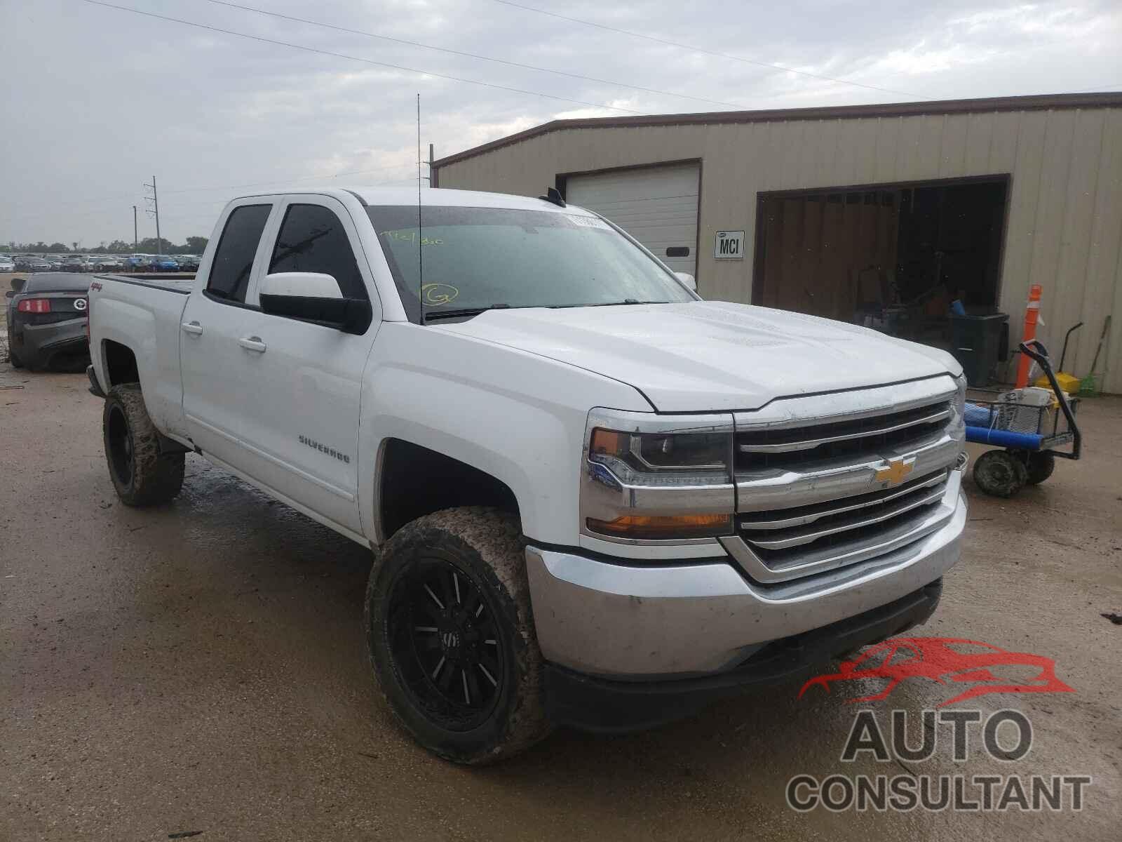 CHEVROLET SILVERADO 2018 - 1GCVKREC4JZ184069
