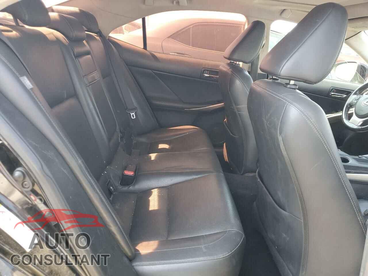 LEXUS IS 2014 - JTHBF1D23E5010085