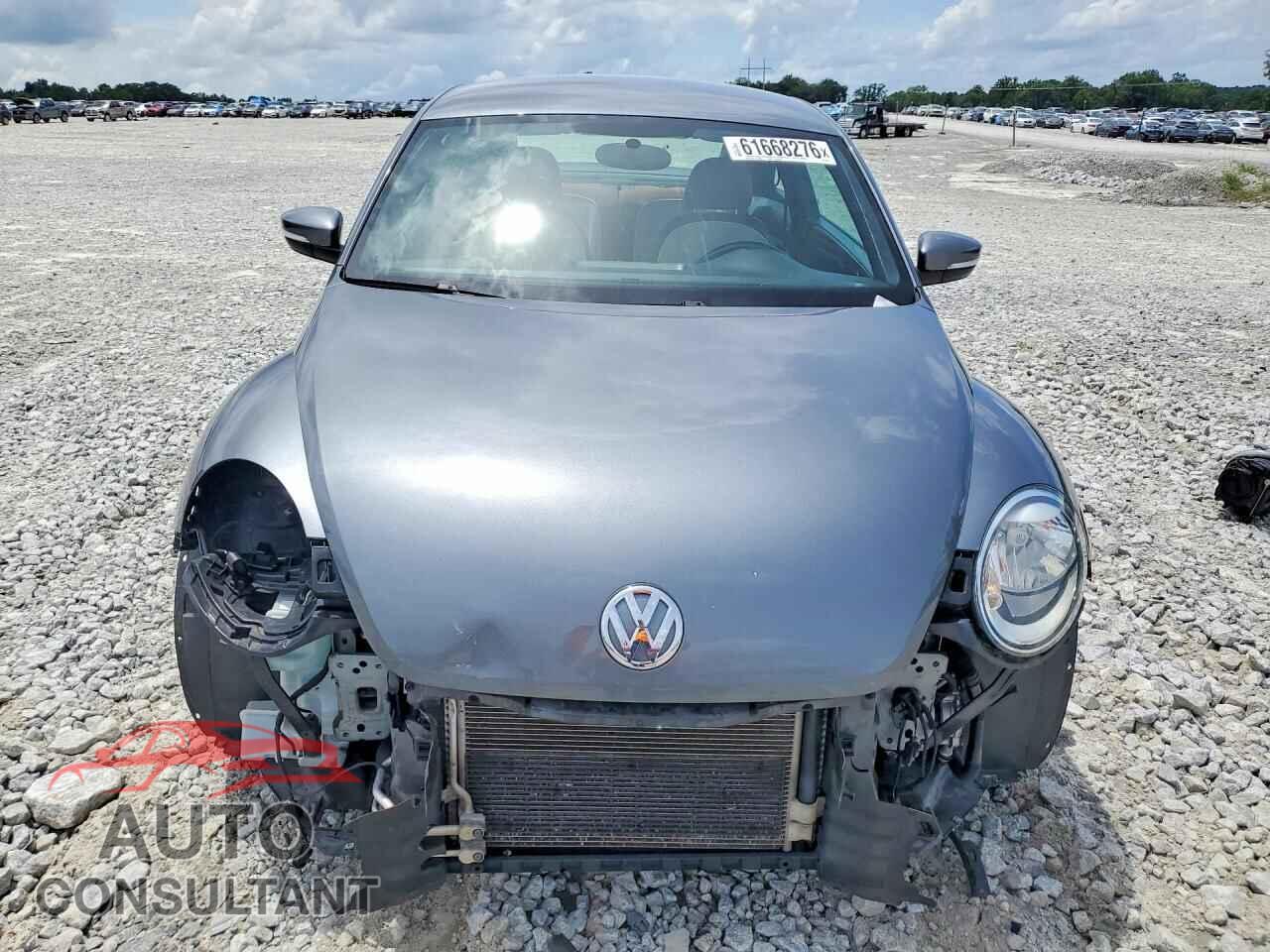 VOLKSWAGEN BEETLE 2017 - 3VWF17ATXHM619462