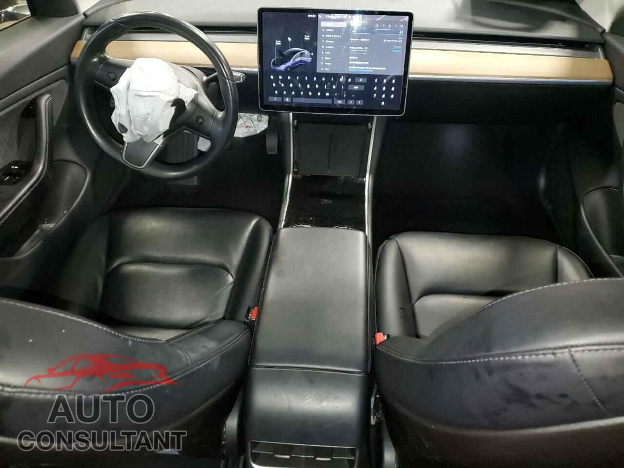 TESLA MODEL 3 2018 - 5YJ3E1EB0JF077193