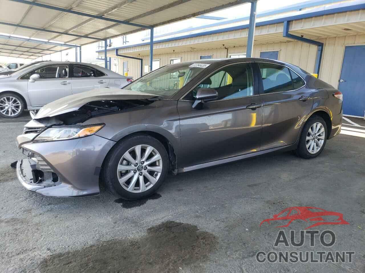 TOYOTA CAMRY 2018 - 4T1B11HK1JU091934