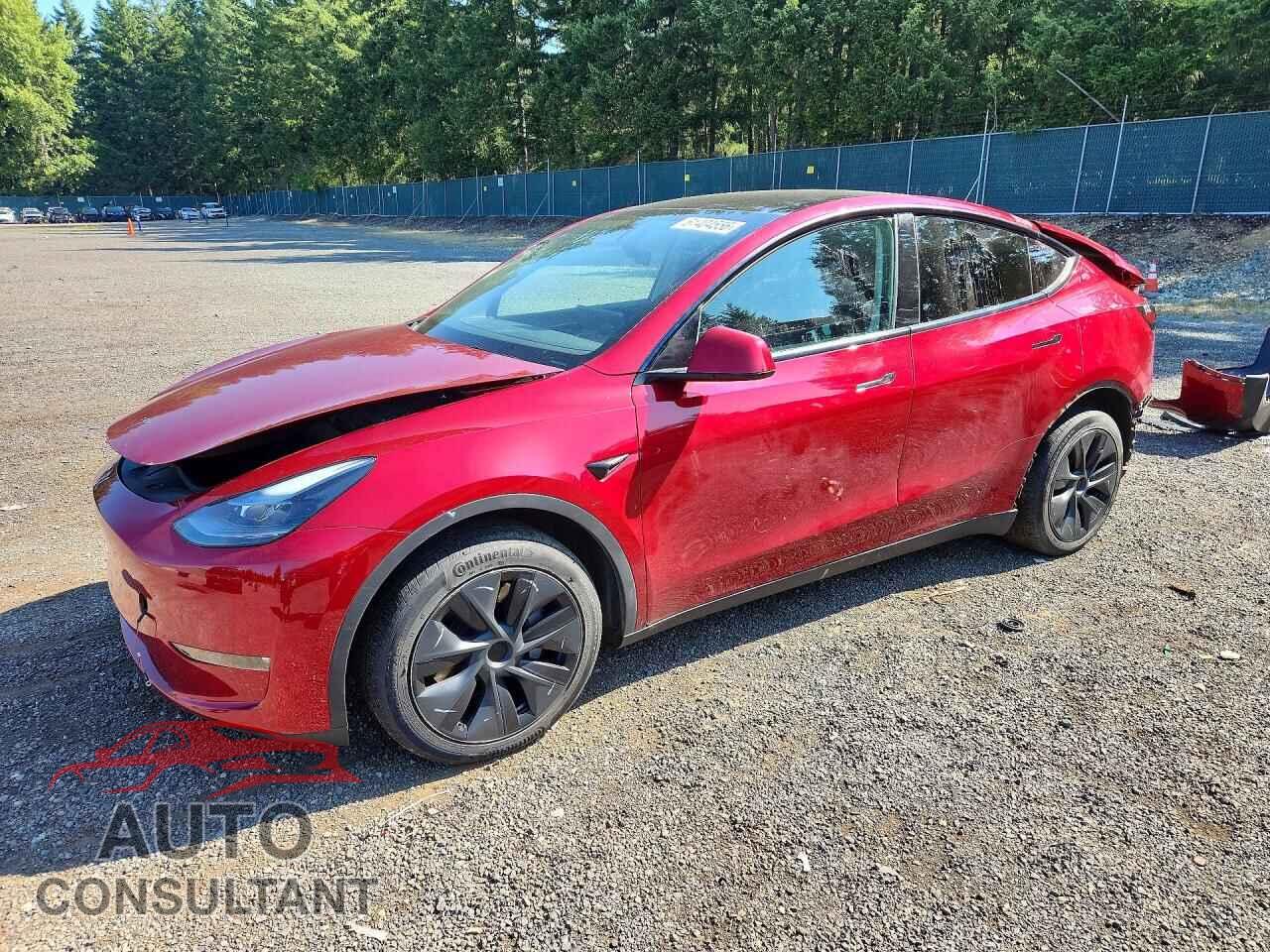 TESLA MODEL Y 2024 - 7SAYGDEE0RF114401