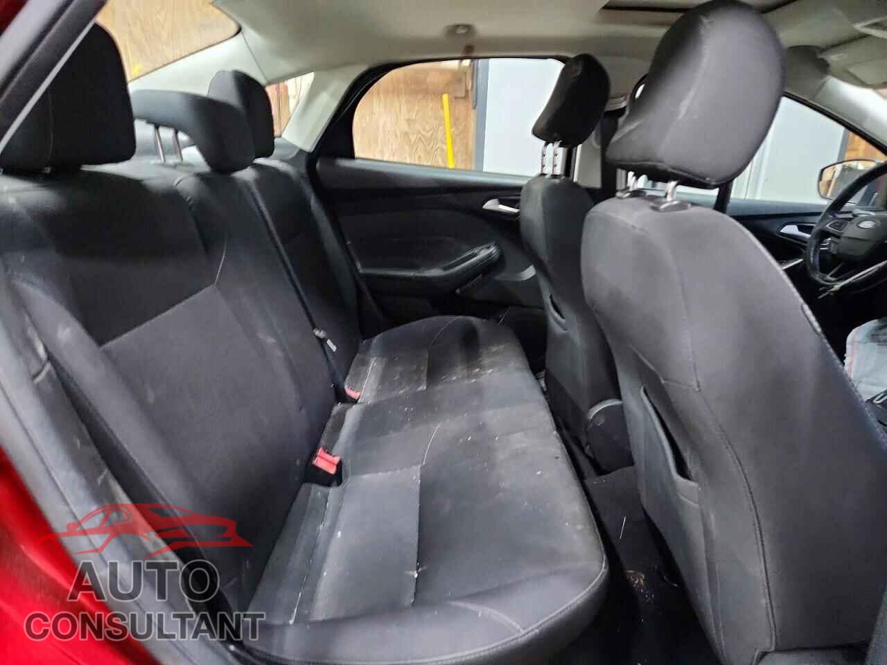FORD FOCUS 2017 - 1FADP3H29HL236599