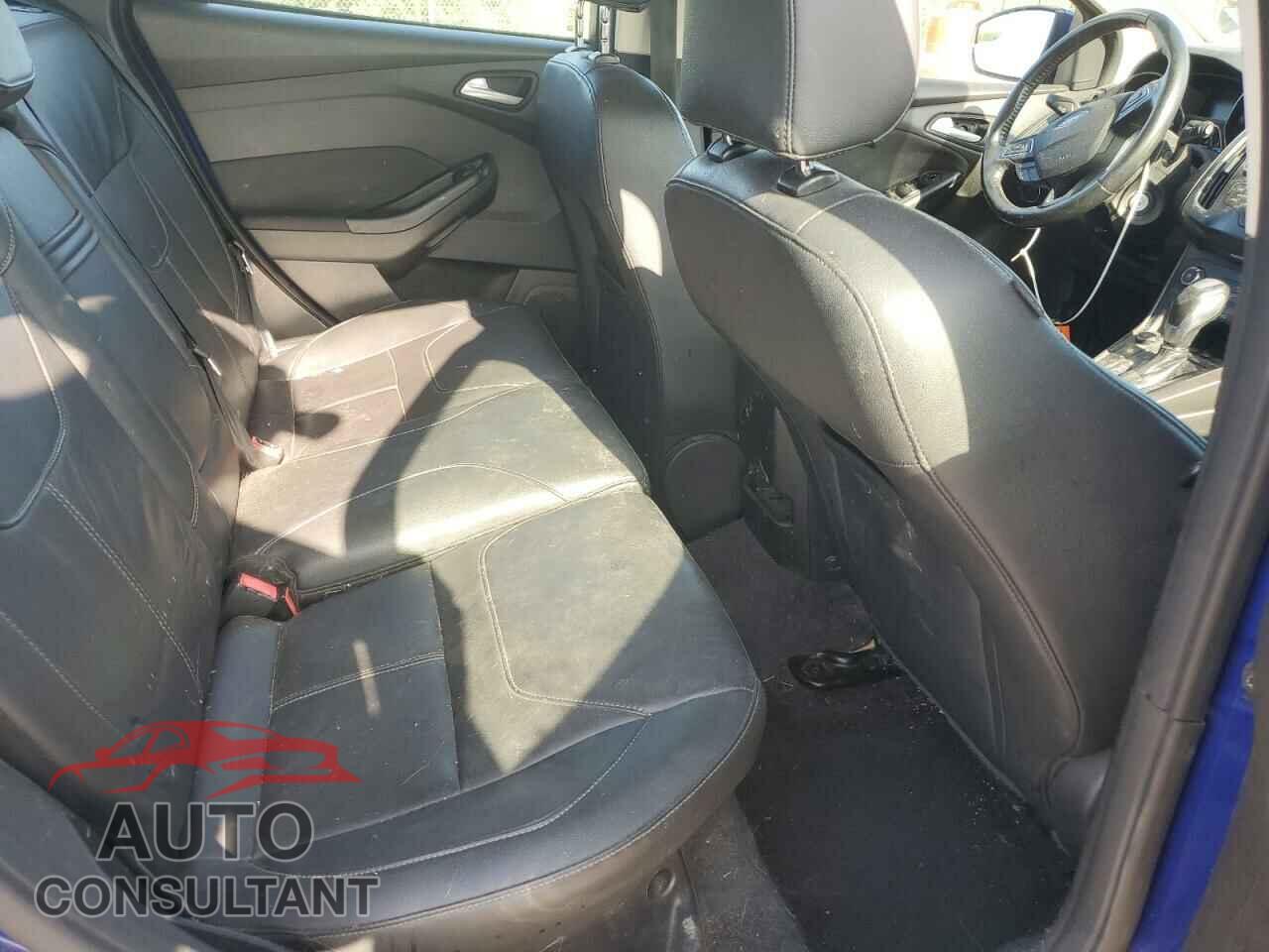 FORD FOCUS 2015 - 1FADP3K20FL323149