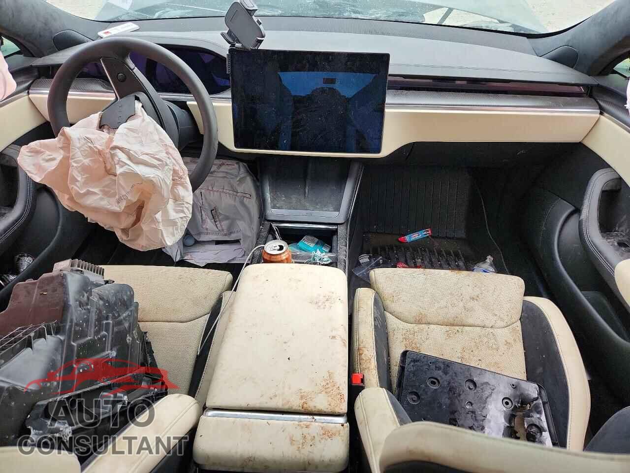 TESLA MODEL S 2024 - 5YJSA1E60RF542156