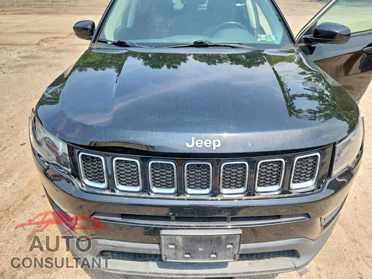 JEEP COMPASS 2018 - 3C4NJDBBXJT155183