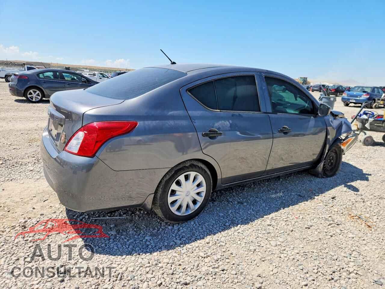 NISSAN VERSA 2017 - 3N1CN7AP3HL901612