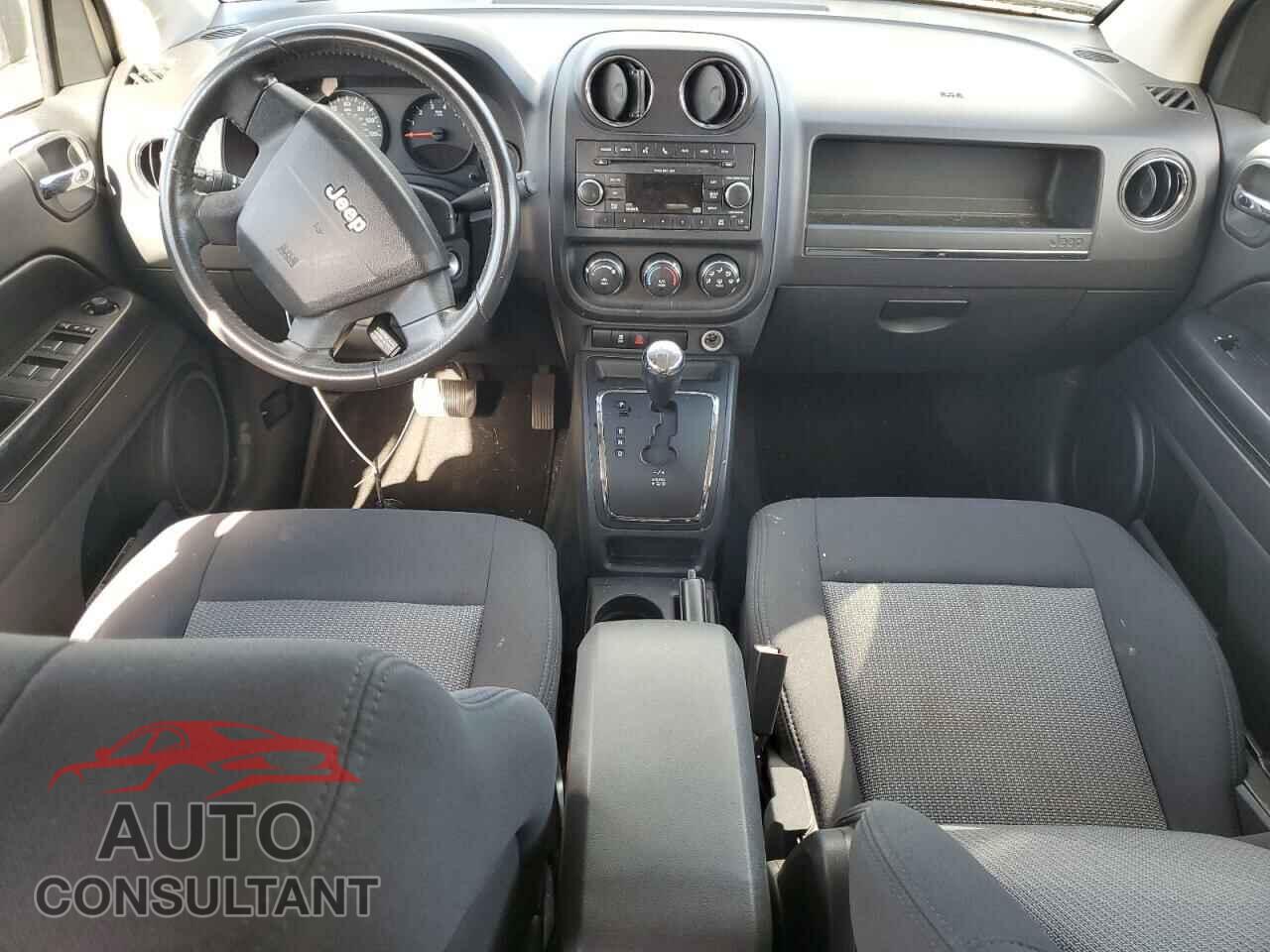 JEEP COMPASS 2010 - 1J4NF4FB3AD519147