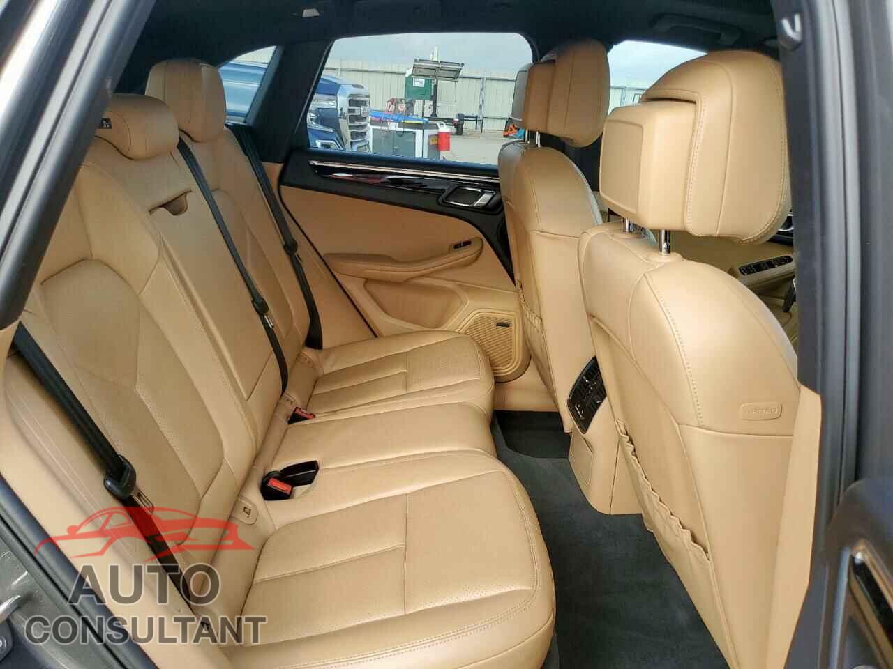 PORSCHE MACAN 2016 - WP1AB2A5XGLB57935