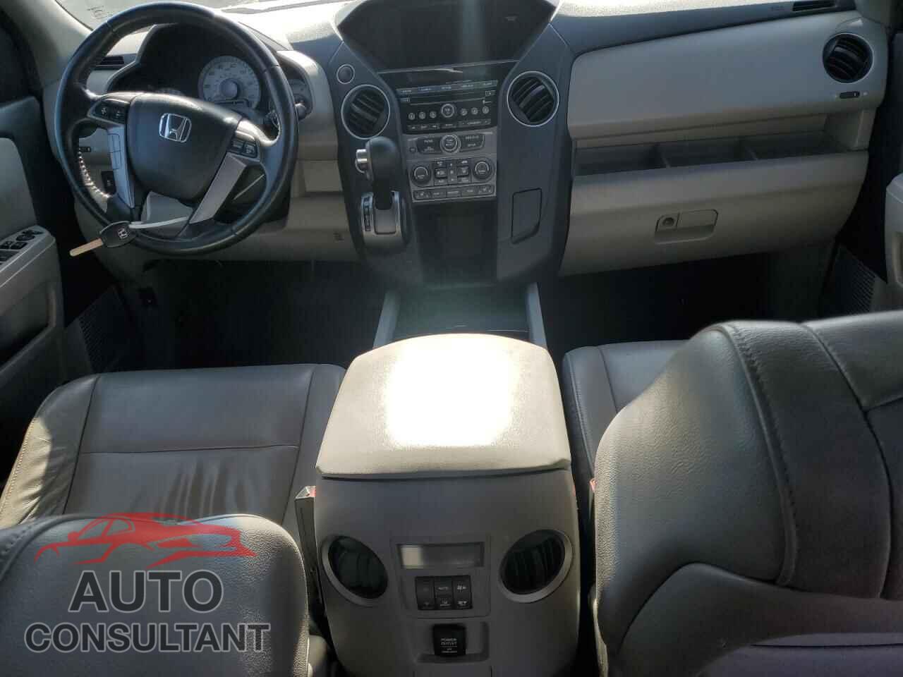 HONDA PILOT 2012 - 5FNYF4H55CB042131
