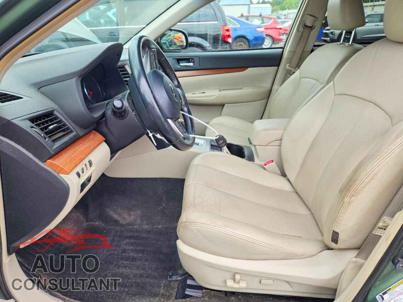 SUBARU OUTBACK 2014 - 4S4BRBKC4E3310025