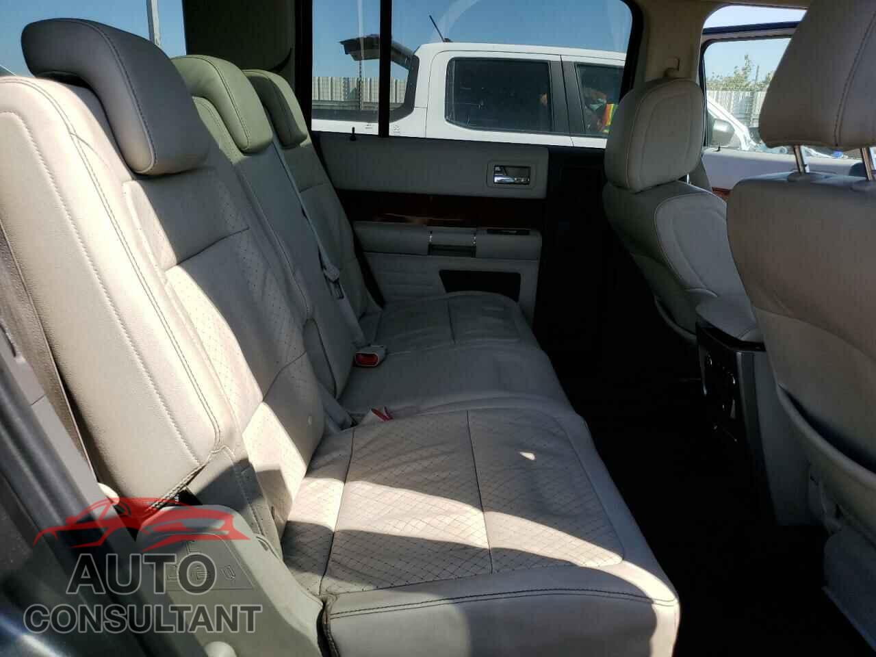 FORD FLEX 2010 - 2FMHK6DTXABA18327