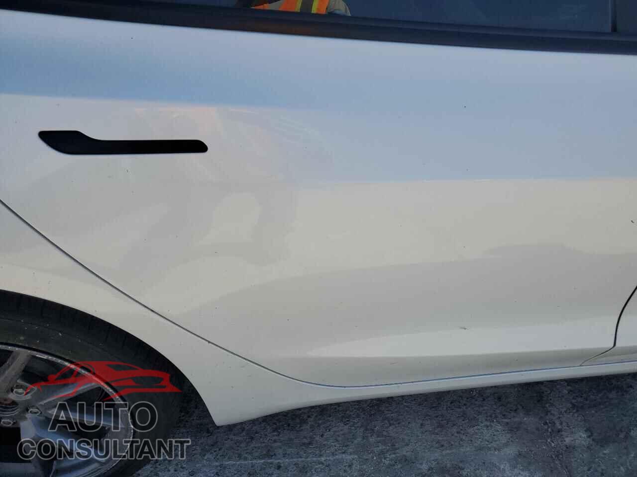 TESLA MODEL 3 2022 - 5YJ3E1EB4NF337469