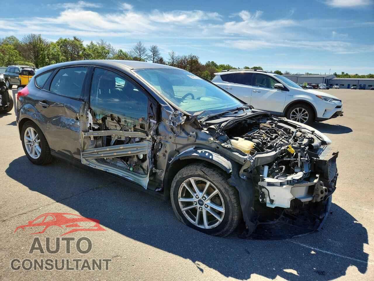 FORD FOCUS 2015 - 1FADP3K21FL251927