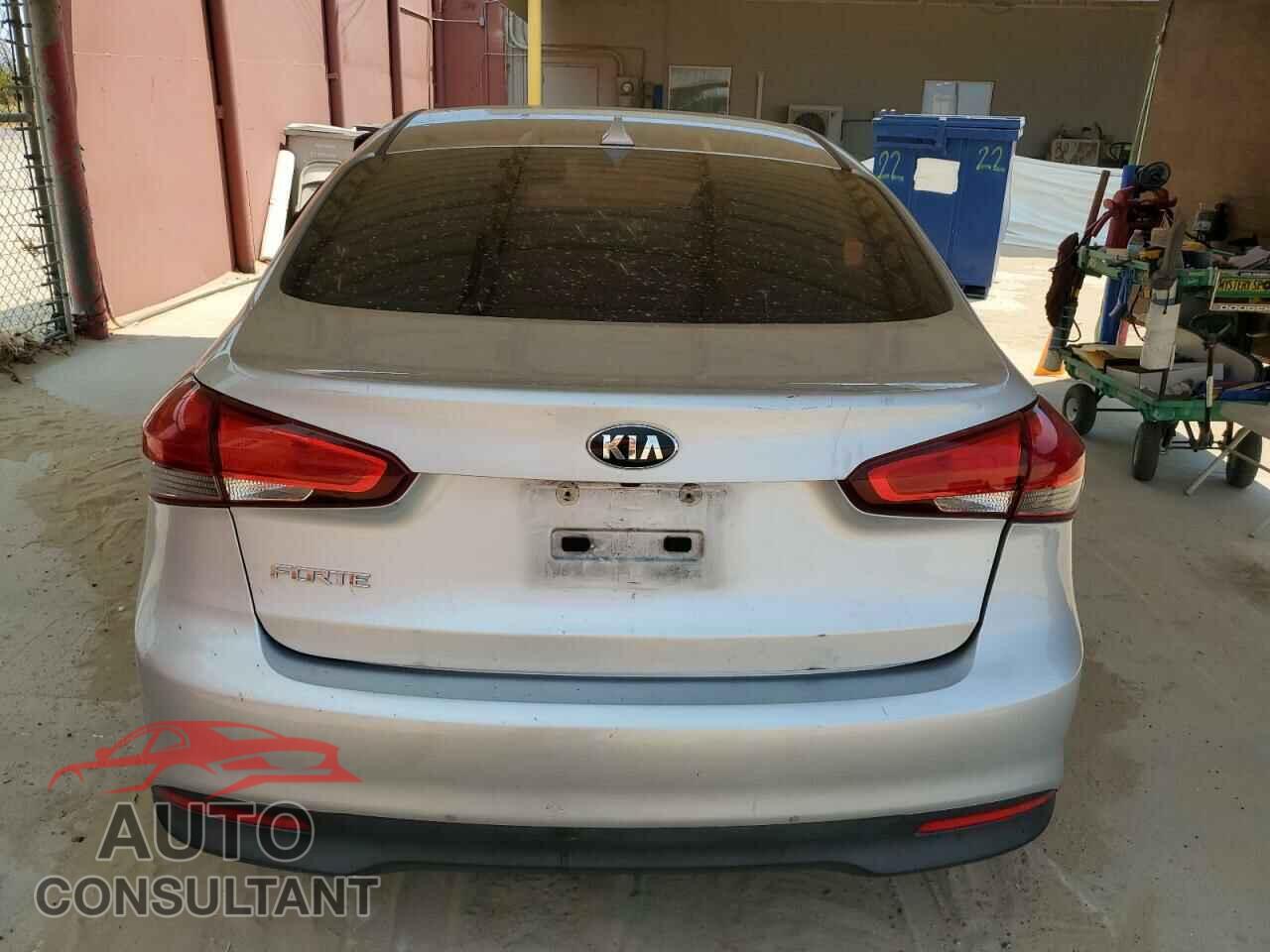 KIA FORTE 2017 - 3KPFL4A71HE026050