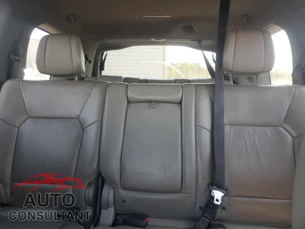 HONDA PILOT 2012 - 5FNYF3H56CB013523
