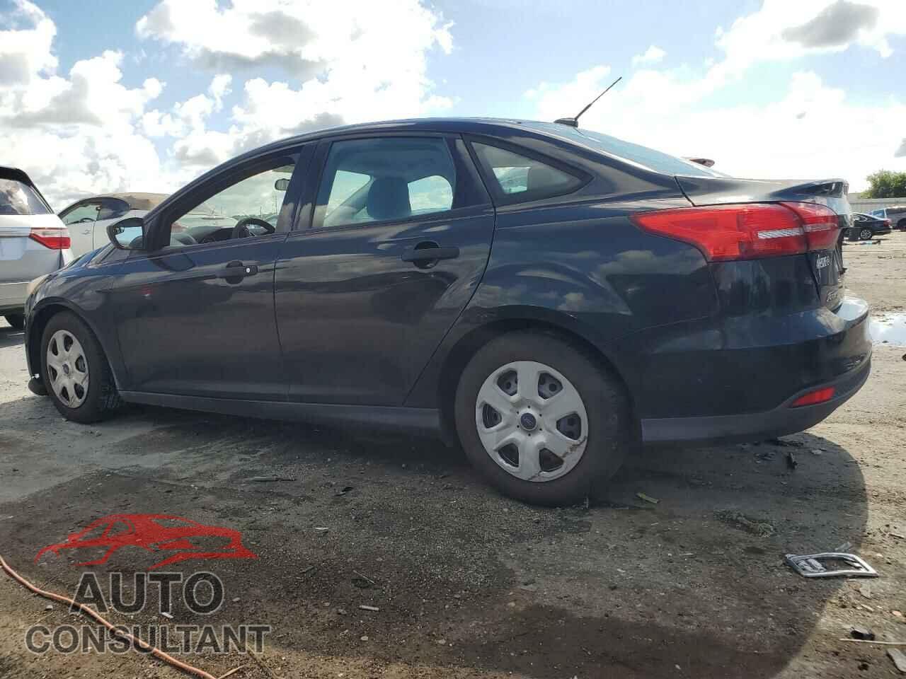 FORD FOCUS 2015 - 1FADP3E22FL210301