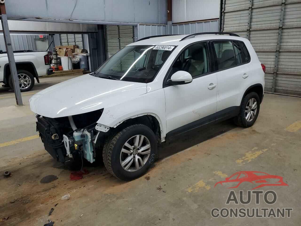 VOLKSWAGEN TIGUAN 2017 - WVGBV7AX6HW511148