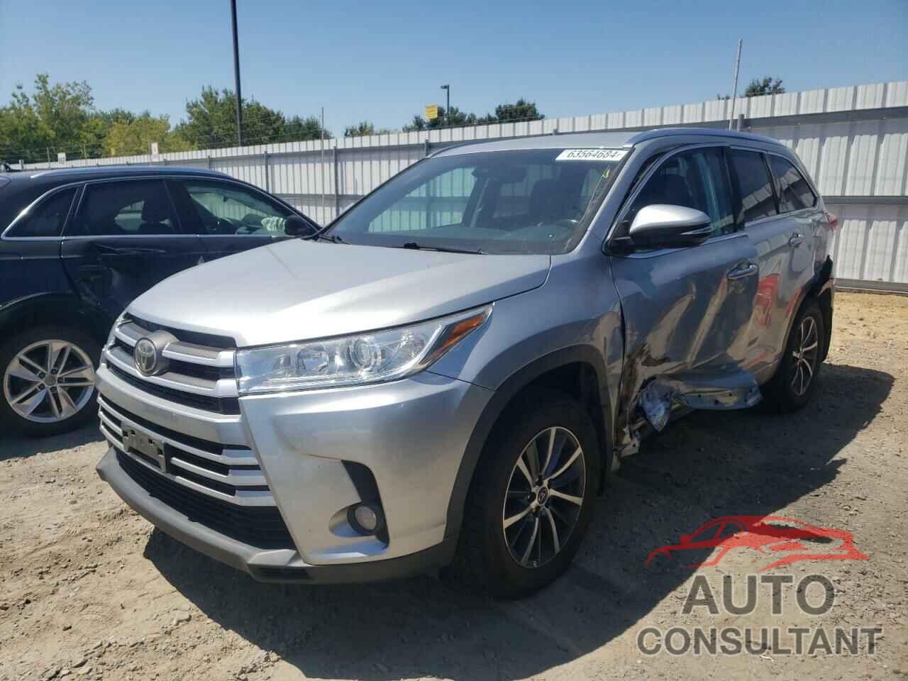 TOYOTA HIGHLANDER 2017 - 5TDJZRFH3HS401904