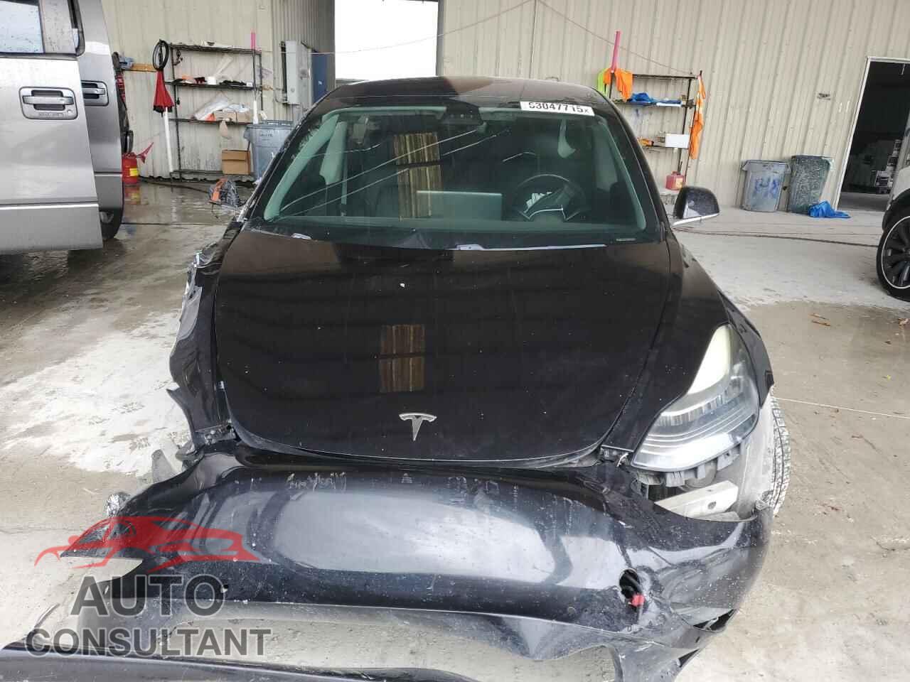 TESLA MODEL 3 2018 - 5YJ3E1EA6JF070109