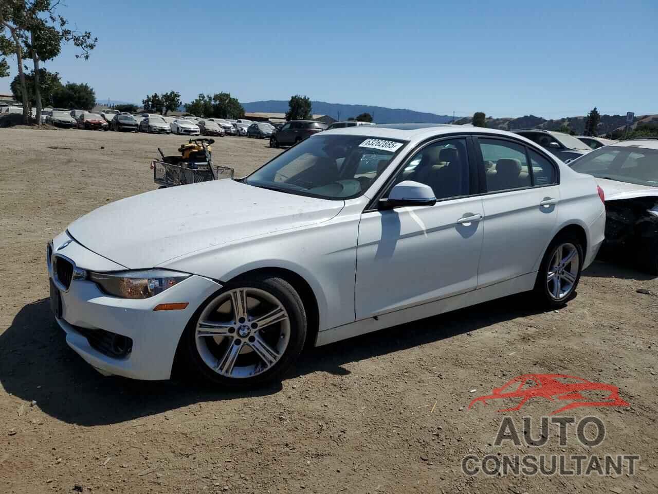 BMW 3 SERIES 2013 - WBA3C1C58DF439125
