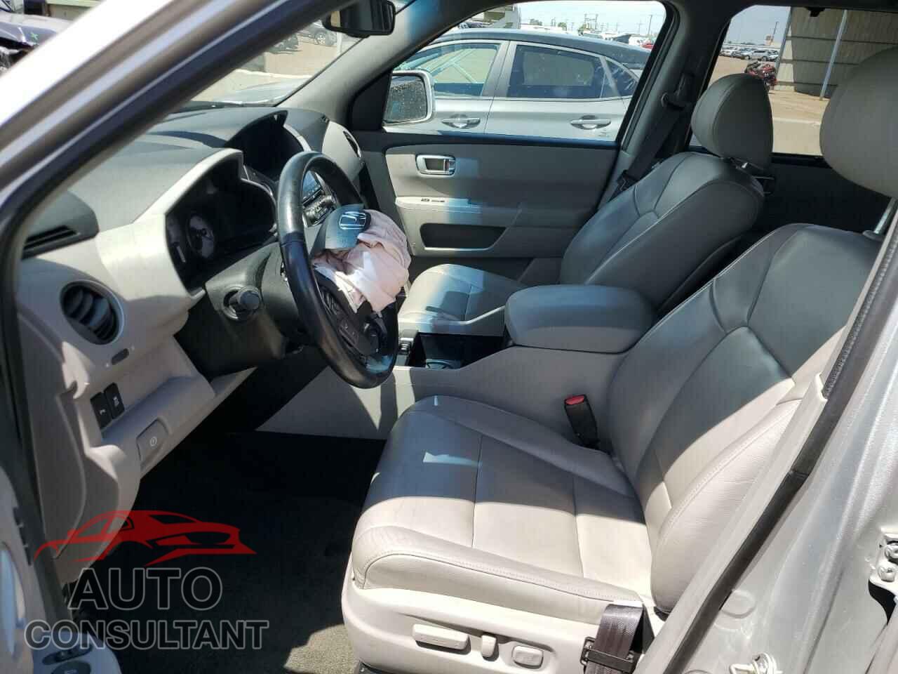 HONDA PILOT 2015 - 5FNYF4H95FB032786