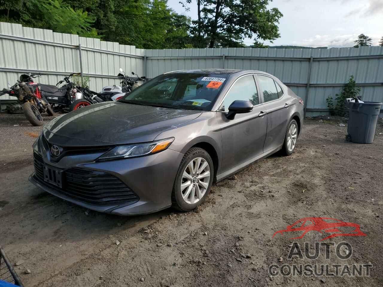 TOYOTA CAMRY 2018 - 4T1B11HK3JU522094